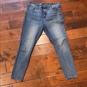 LOFT Women's Classic Blue Skinny Jeans